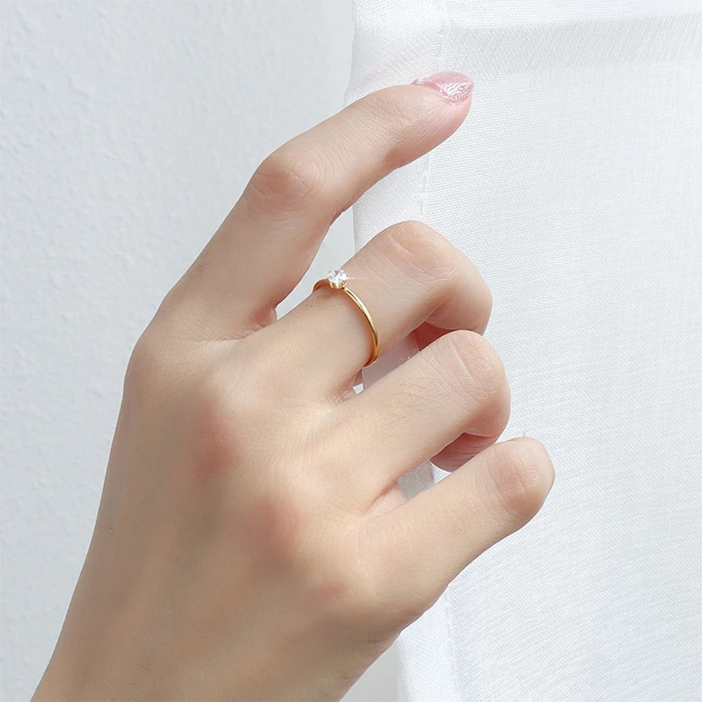 Abella Maris Ring - Elegance and Style for All Occasions