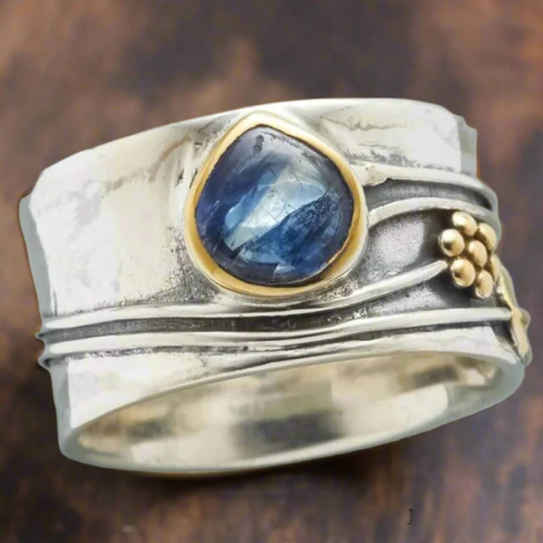 Bree - Meditation Ring with Elegant and Unique Bohemian Stone
